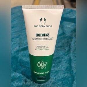 🌙 B157-7 The Body Shop Edelweiss Cleansing Concentrate